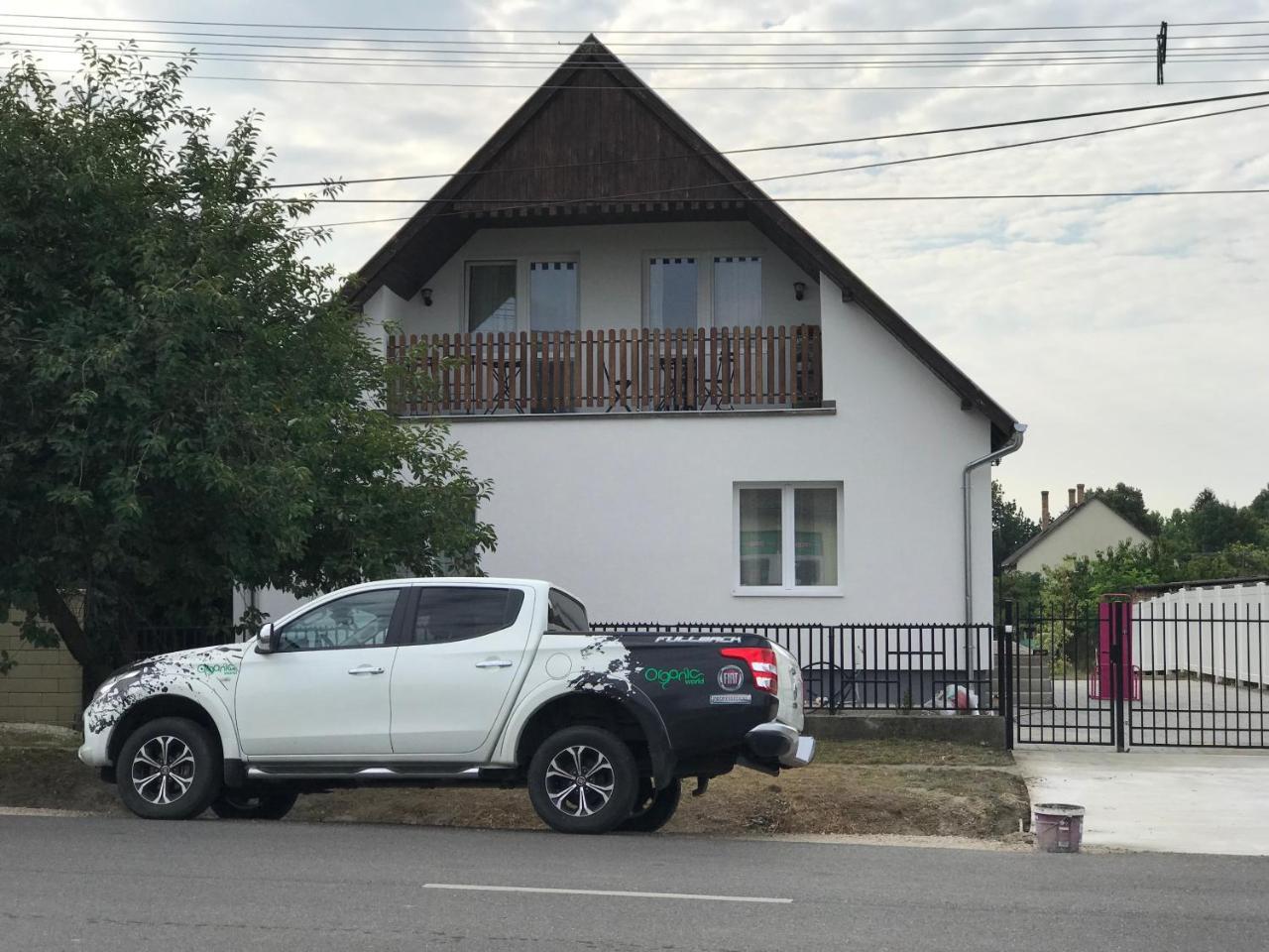 Hotel Szep Napot Vendeghaz Tordas Exterior foto